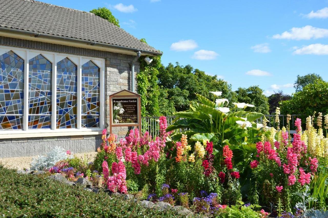 Elegant Rooms And Suites In Knock 녹 외부 사진